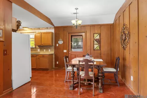 Dining - 32063 Oneal Dr, Springfield, LA 70462 photo 2 of 2