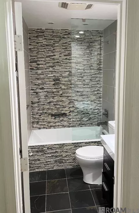 Bath - 151 Lakewood Dr, Luling, LA 70070 photo 5 of 6