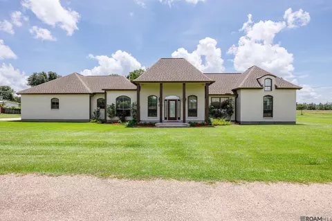 39518 Lakota Ln, Denham Springs, LA 70706