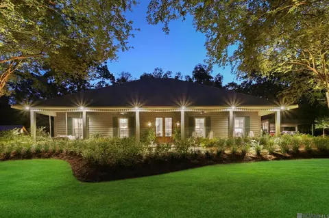 5107 Daniel Porche Rd, Saint Francisville, LA 70775