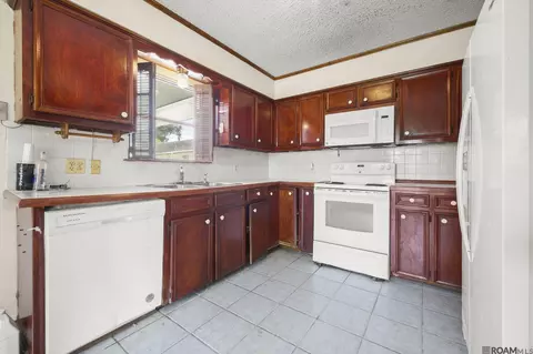 Kitchen - 708 Paulfor St, Baker, LA 70714 photo 1 of 2