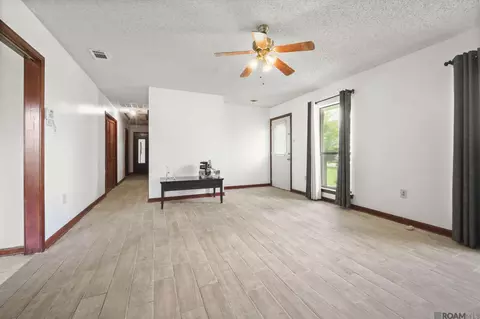 Living - 708 Paulfor St, Baker, LA 70714 photo 1 of 2