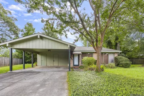 5821 Fort Sumpter Dr, Baton Rouge, LA 70817