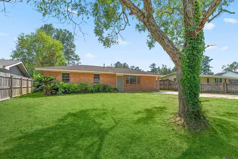 7230 Linda Lee Dr, Denham Springs, LA 70706