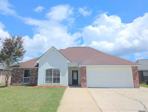 23714 Springhill Dr, Denham Springs, LA 70726