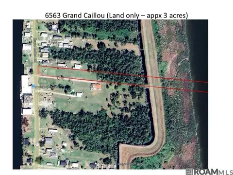 6563 Grand Caillou Rd, Dulac, LA 70353