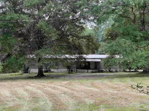 7654 Peterson Rd, Clinton, LA 70722
