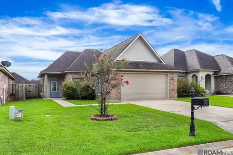 7724 Ridgeline Dr, Denham Springs, LA 70706