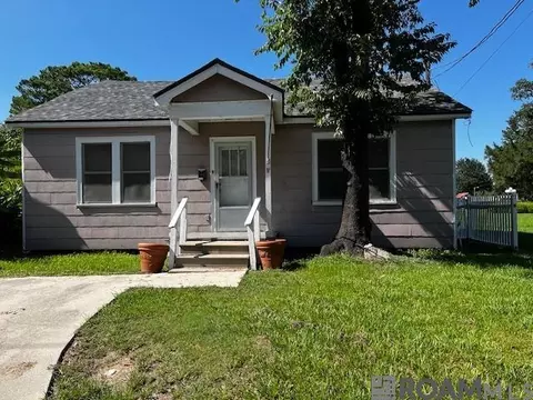 1103 E Main St, New Roads, LA 70760