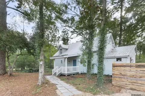 10772 Jacock Rd, Saint Francisville, LA 70775
