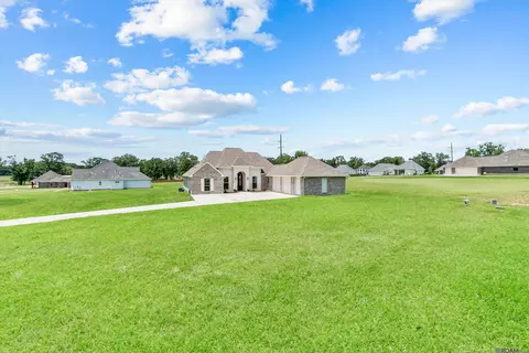 4620 Meadow Dr, Jackson, LA 70748 photo 2
