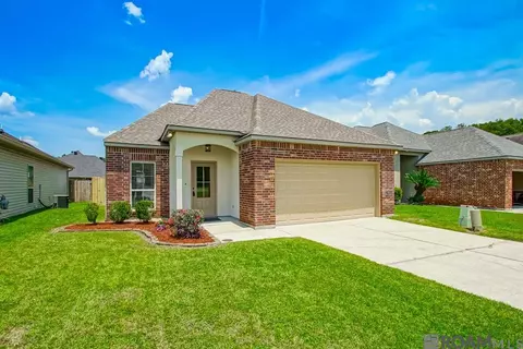 11441 Ashwood Ct, Denham Springs, LA 70726