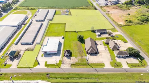 3459 S Hwy 1, Port Allen, LA 70767