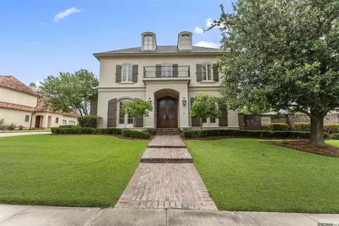 2611 Cedar Lodge Dr, Baton Rouge, LA 70809