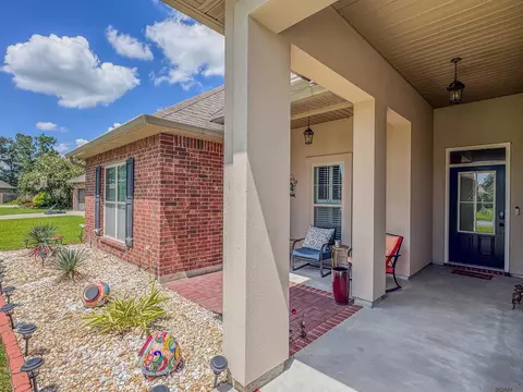 14502 Garnet Dr, Gonzales, LA 70737