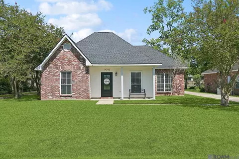 14292 Whispering Oaks Dr, Gonzales, LA 70737