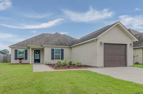 25674 Palmwood Ct, Denham Springs, LA 70726