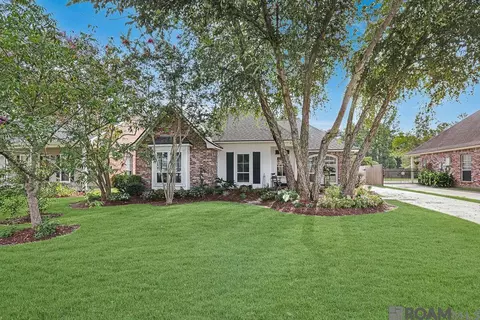 18157 Lake Indigo Dr, Baton Rouge, LA 70817