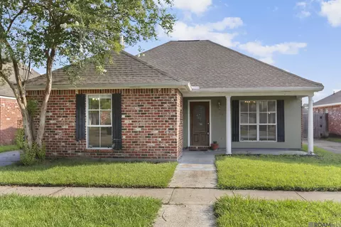 3674 Brandon Lynn Dr, Baton Rouge, LA 70820
