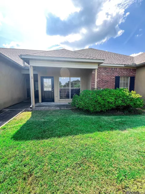 4000 Mchugh Rd # 106, Zachary, LA 70791