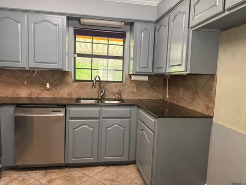 Kitchen - 26806 Pen Dr, Walker, LA 70785 photo 1 of 2
