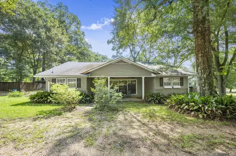 10521 Oak Dr, Clinton, LA 70722