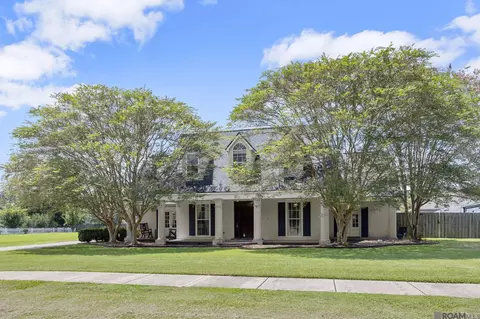 4911 Fennwood Dr, Zachary, LA 70791