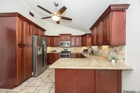 Kitchen - 12900 Heather Dr, Walker, LA 70785 photo 1 of 2