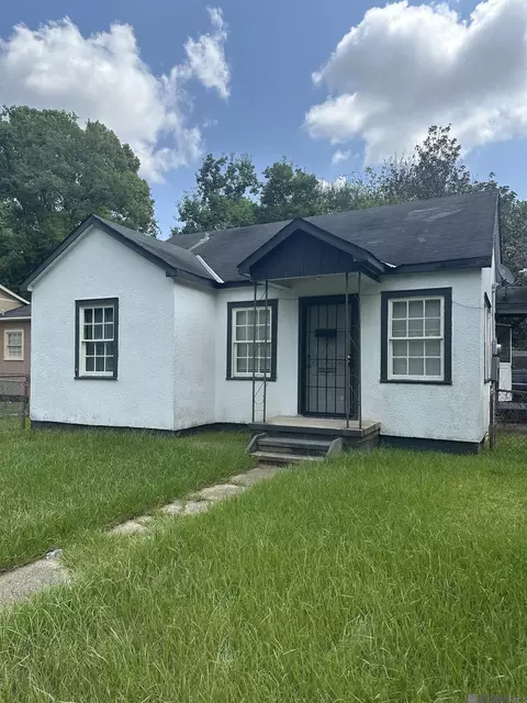 2908 N Foster Dr, Baton Rouge, LA 70805