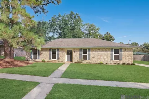 521 Chippenham Dr, Baton Rouge, LA 70808