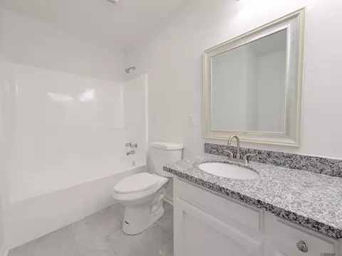 Bath - 13939 J R Dr, Walker, LA 70785 photo 3 of 3