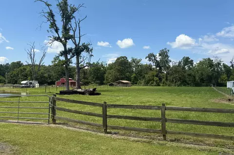 8856 Singleton Rd, Port Allen, LA 70767
