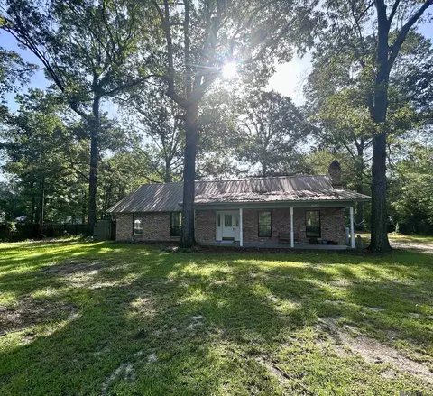 24630 Kenneth Dr, Denham Springs, LA 70726