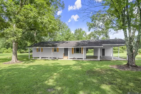18463 Watts Rd, Livingston, LA 70754
