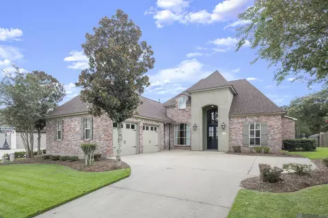 1802 Royal Troon Ave, Zachary, LA 70791
