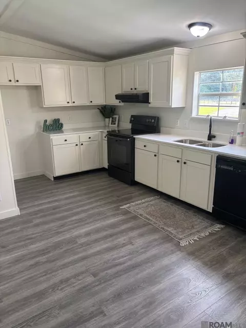 8056 Norwood St, Livonia, LA 70755