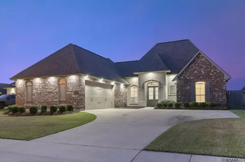 13323 Brookcrest Dr, Walker, LA 70785