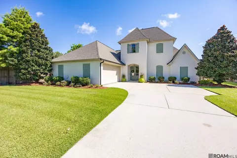 428 Quiet Oak Blvd, Brusly, LA 70719
