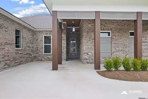 9921 Oak Colony Dr, Baton Rouge, LA 70817