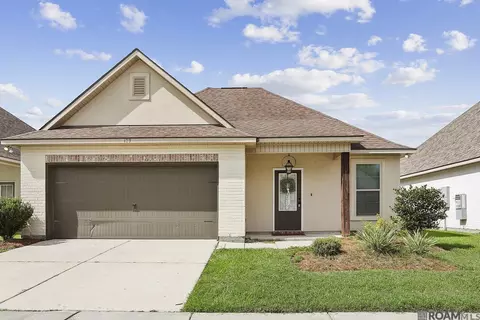 129 Lake Breeze Dr, Baton Rouge, LA 70820