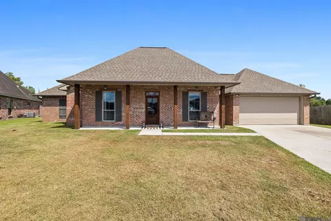 31065 Lake Spring Dr, Walker, LA 70785