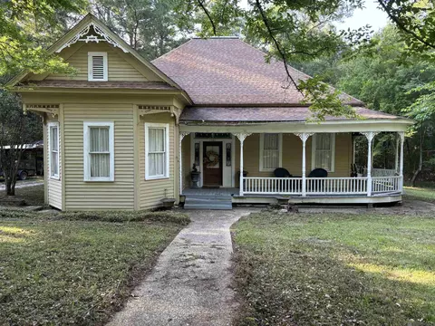 1862 Thompson Creek Rd, Norwood, LA 70761