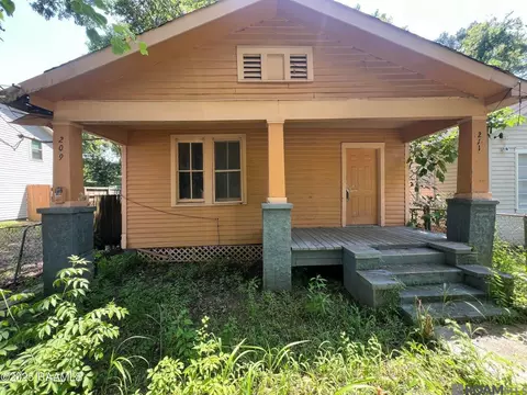211 Evergreen Dr, Baton Rouge, LA 70806