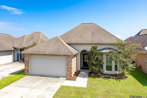 4096 Olivia Dr, Addis, LA 70710