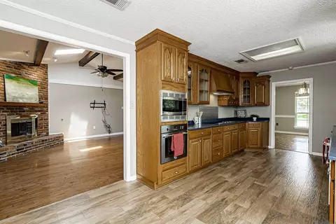 4376 Blecker Dr, Baton Rouge, LA 70809