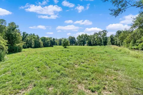 13083 Cypress St, Port Allen, LA 70767
