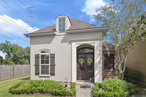 14543 Belle Villa Dr, Baton Rouge, LA 70810