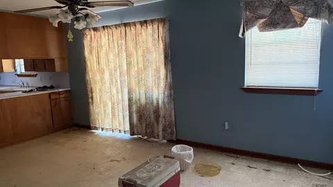 Living - 15709 Denham Rd, Pride, LA 70770 photo 5 of 5