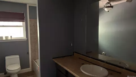 Bath - 15637 Denham Rd, Pride, LA 70770 photo 1 of 3