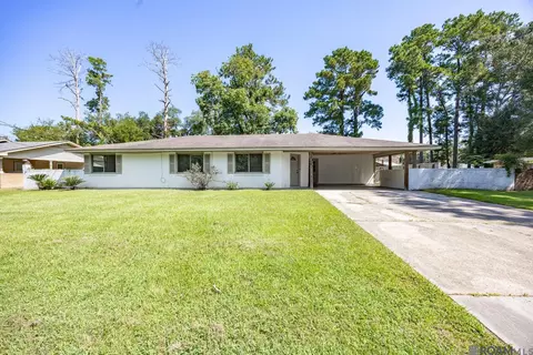 12621 Canterbury Dr, Baton Rouge, LA 70814